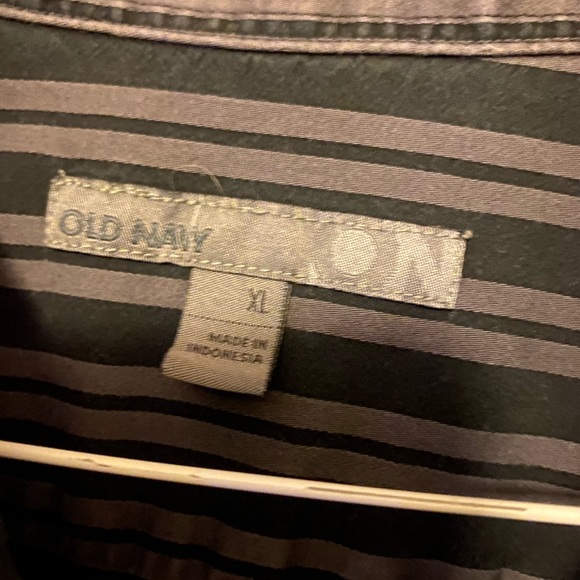 5/$30 Old Navy Button Down Shirt - Picture 4 of 4